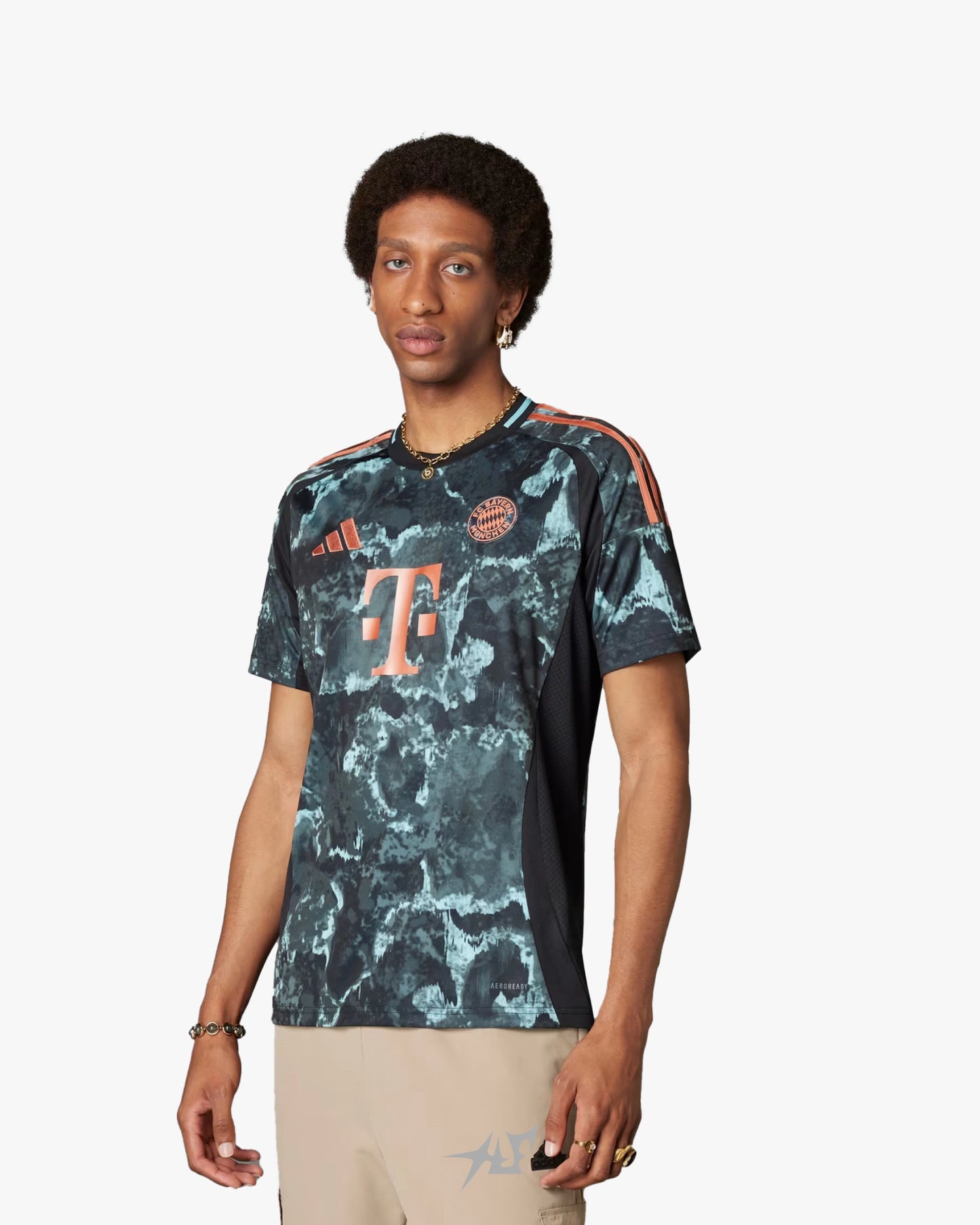 BAYERN MÜNCHEN 3. Trikot 2024